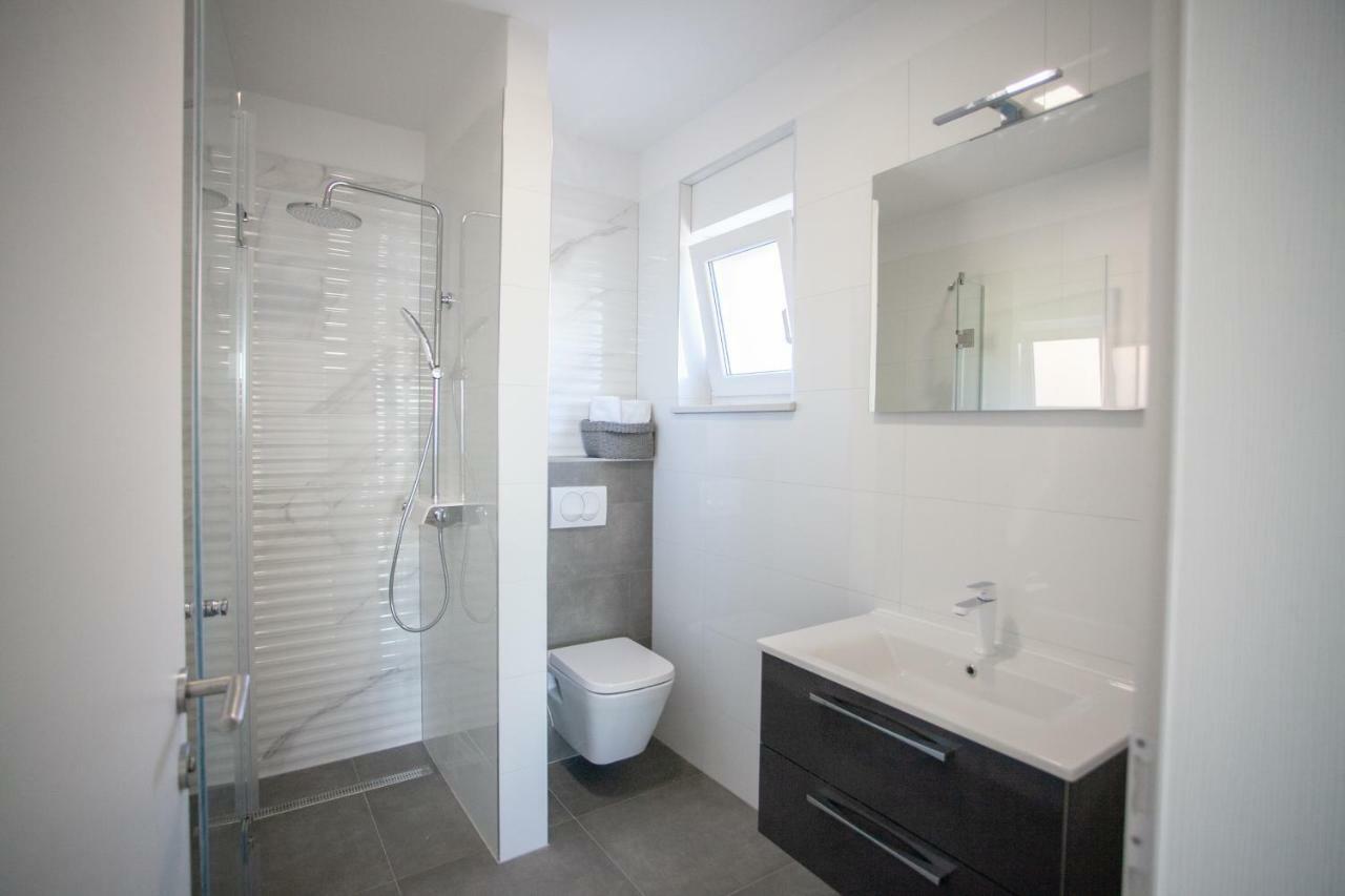 ז'סניסה Luxury Apartments Beach מראה חיצוני תמונה