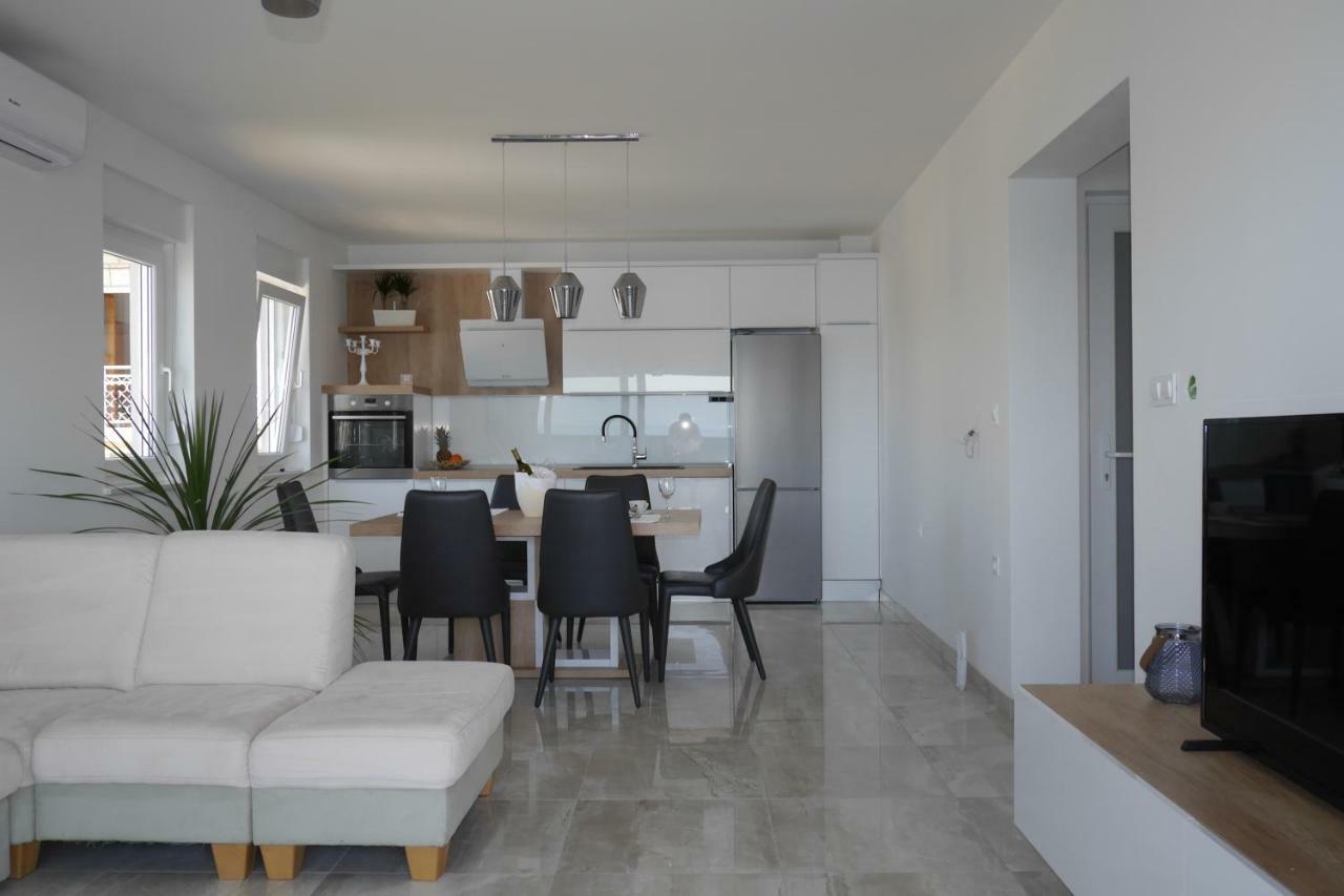 ז'סניסה Luxury Apartments Beach מראה חיצוני תמונה